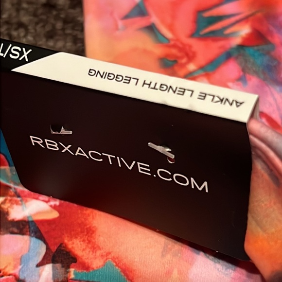 RBX Ankle length XS floral leggings with pockets - Picture 7 of 9